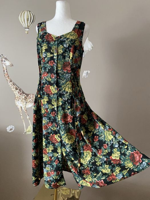 Sukienka midi szmizjerka na guziki w róże retro vintage pin-up