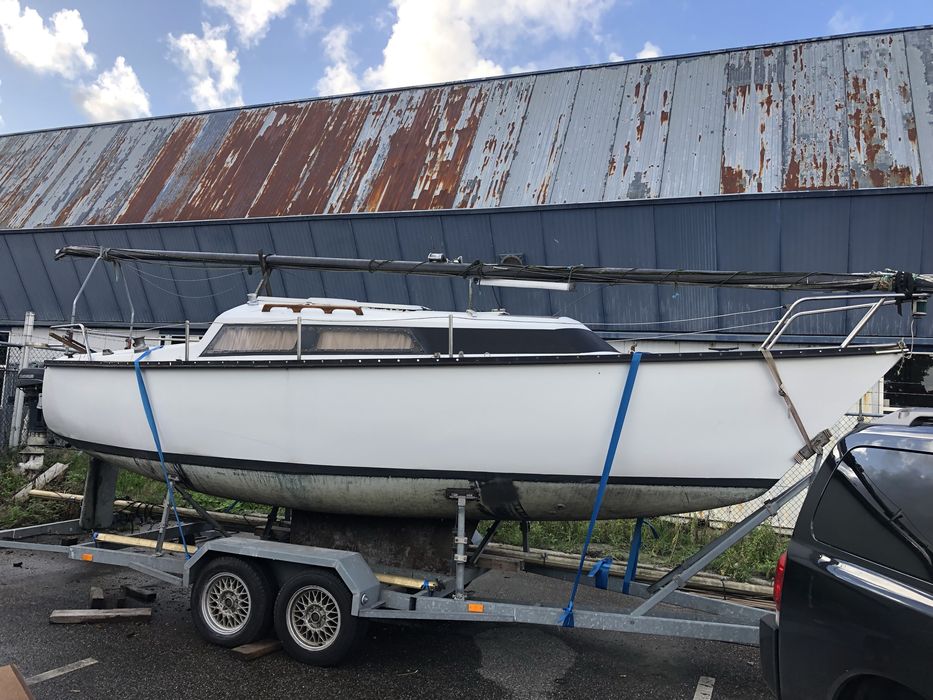 Парусная яхта Wing 7.2