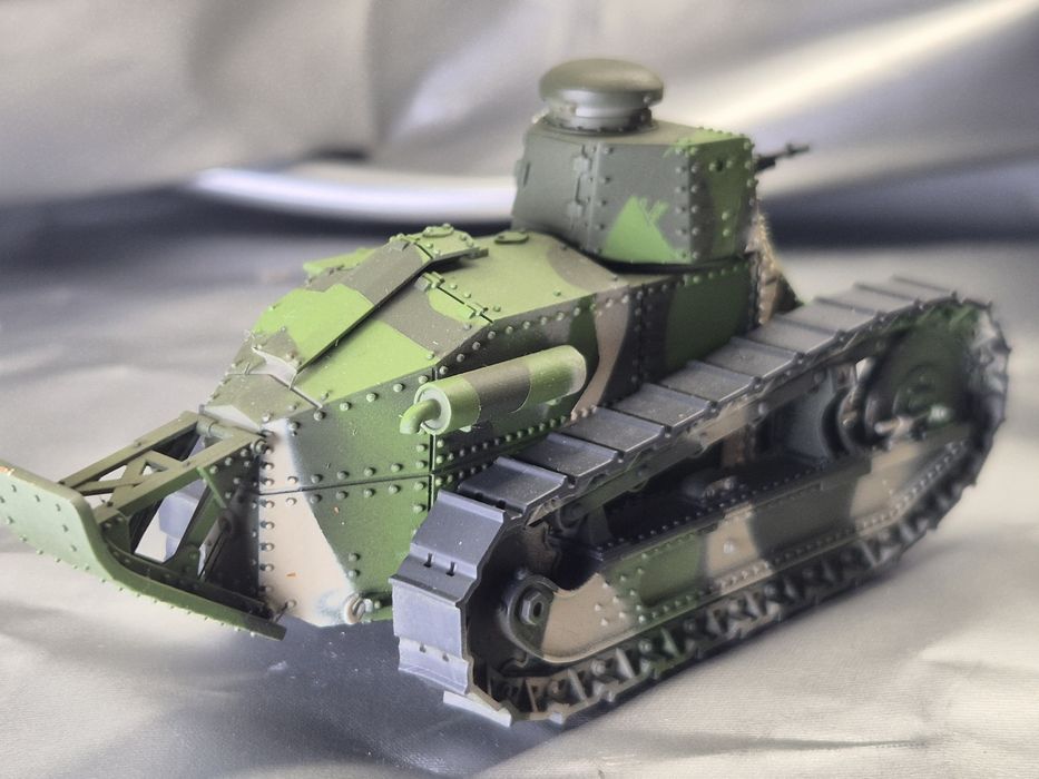 Czołg Renault FT . 1:43