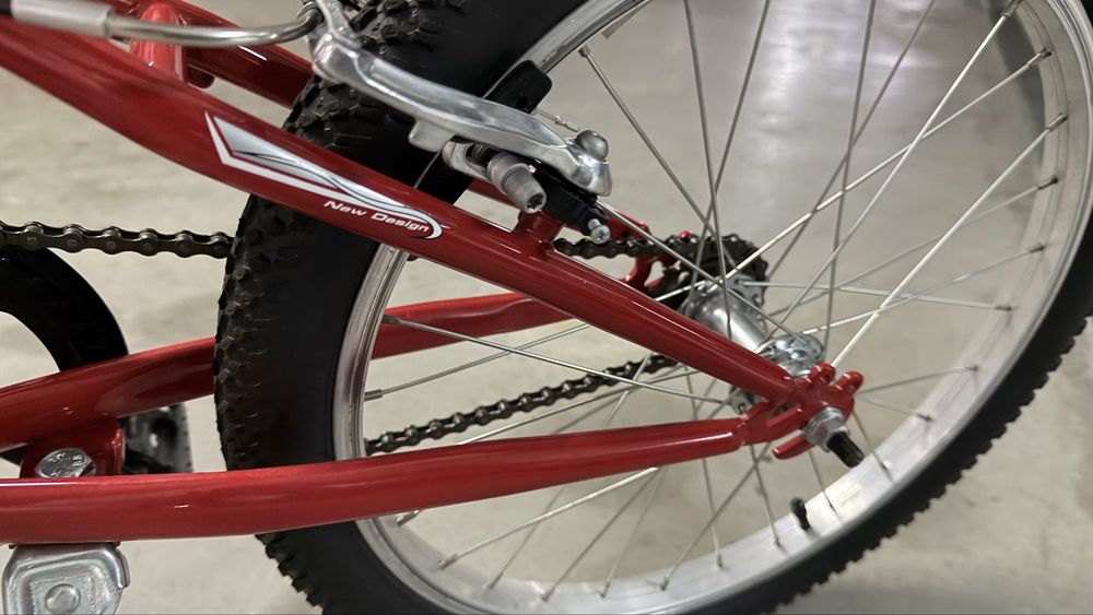 Bicicleta 20 polegadas cor vermelha como nova