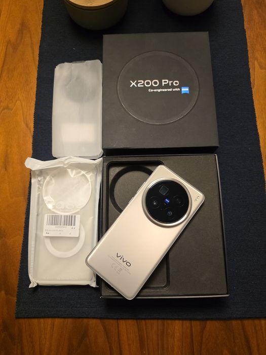Vivo X200 Pro 16GB+16GB 512GB NOVO. Troca/retoma. Fatura, garantia, caixa, Acessórios, capas