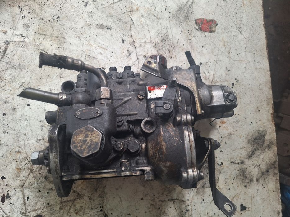 Pompa wtryskowa Mercedes 115 T1 kaczka 2,0D 0400.114.045