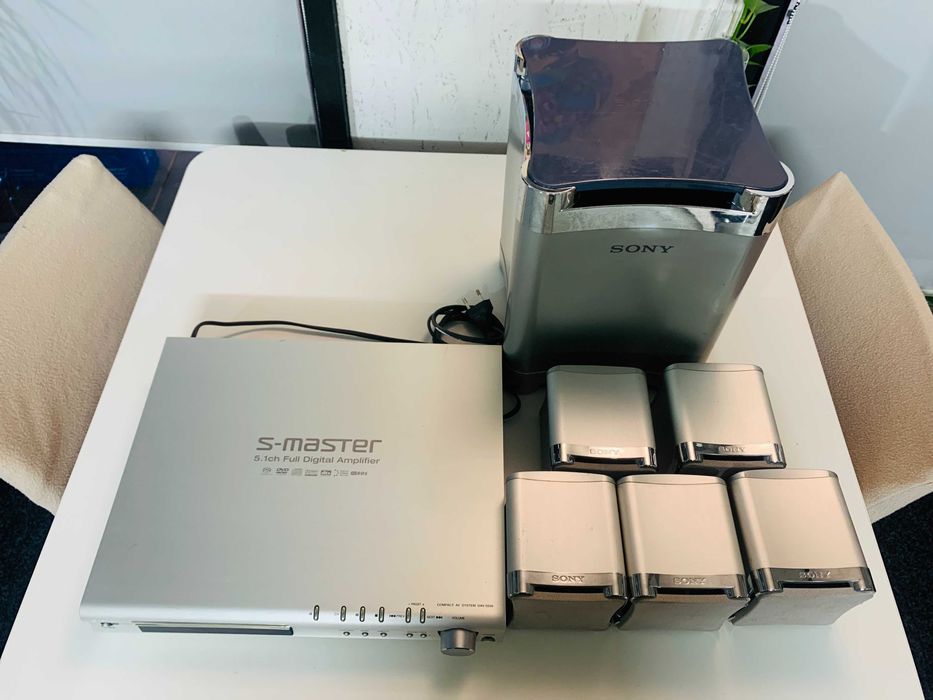 Домашній кінотеатр Sony DAV-S550 (5.1) (Повний комплект)