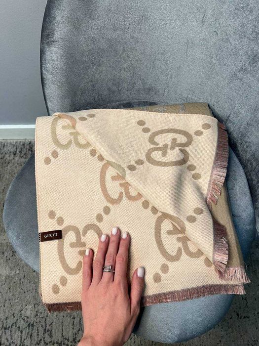 Кашеміровий двоколірний шарф Gucci