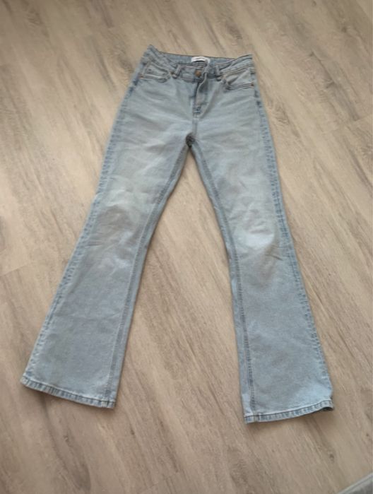 Jesnsy dzwony Reserved