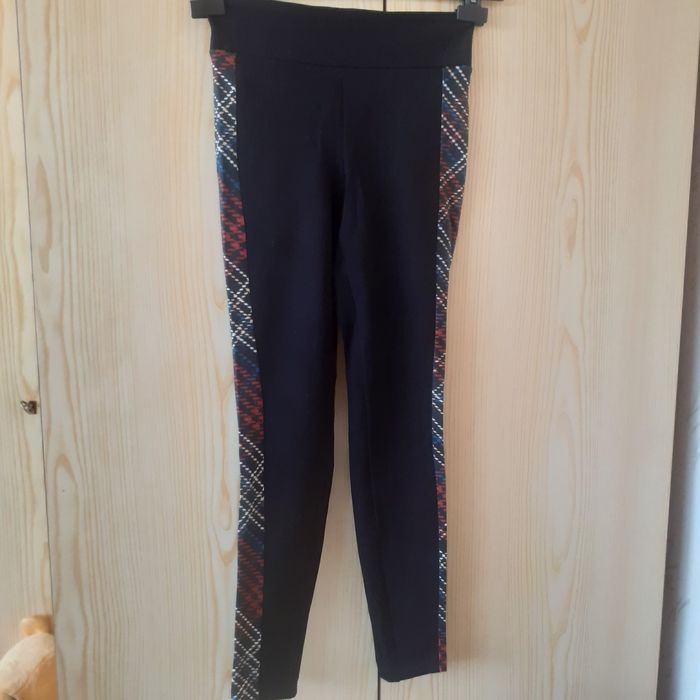 Legginsy firmy Calzedonia kolor czarny