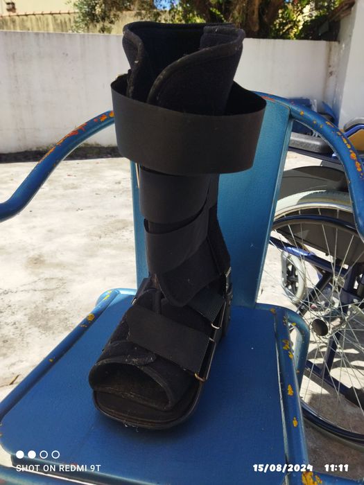 Bota robótica ortopédica