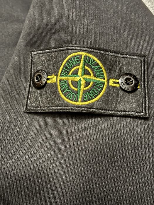 Camisola stone island cor preta
