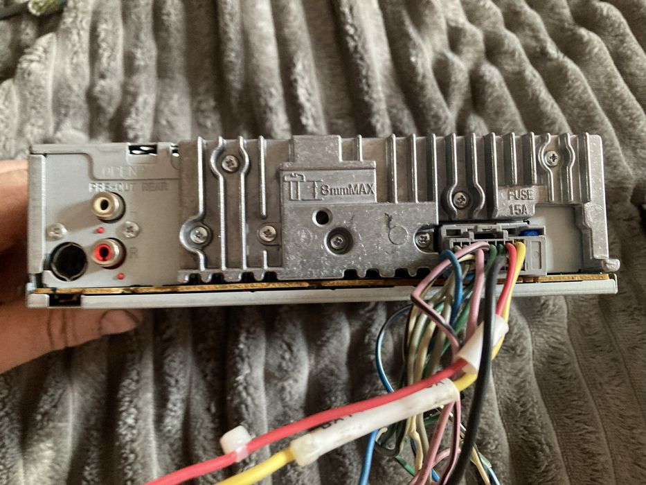 Автомагнитолла Alpine CDE-100EUB с usb