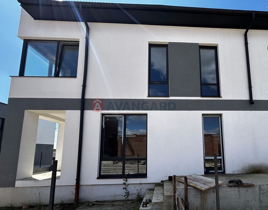 Котедж у Солонці | 5 км до Львова | Green Hills