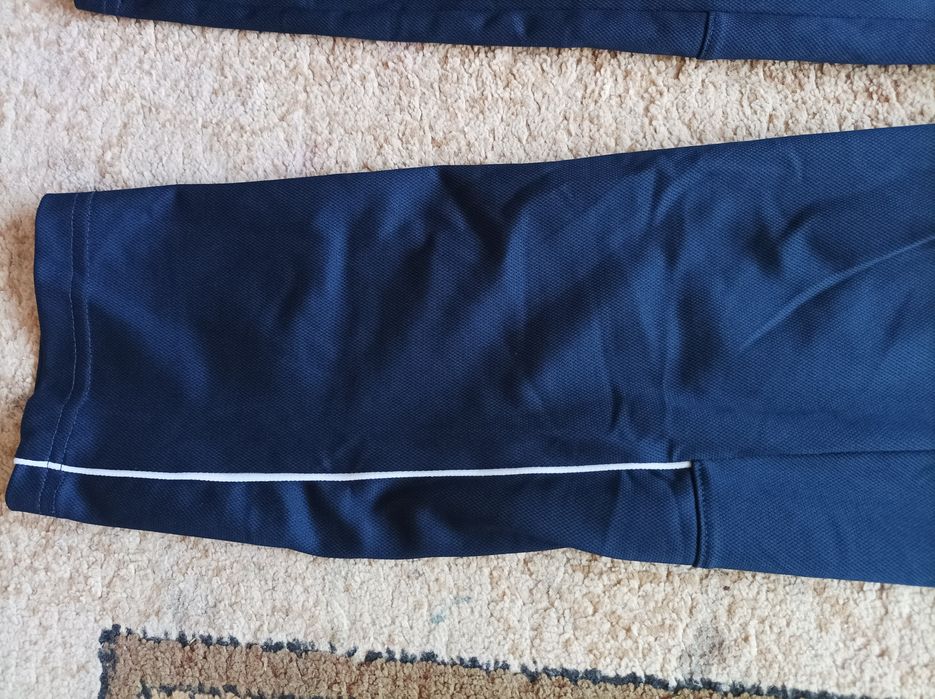 Spodnie Nike rozm. 158-170 super stan