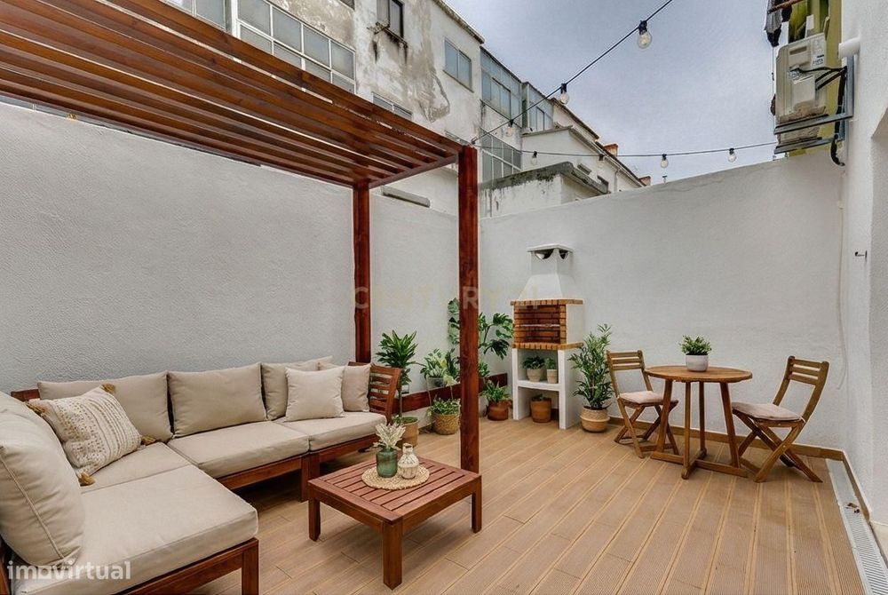 A sua primeira casa: Design Moderno, Home Office e Pátio Privativo - B