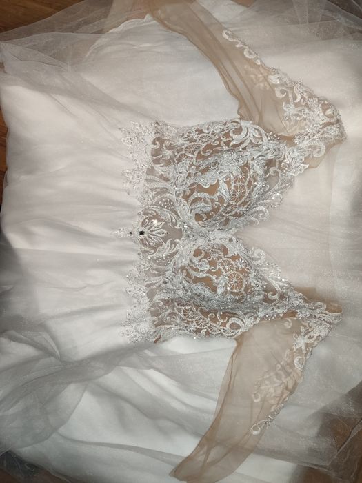 Biała suknia ślubna r. 38