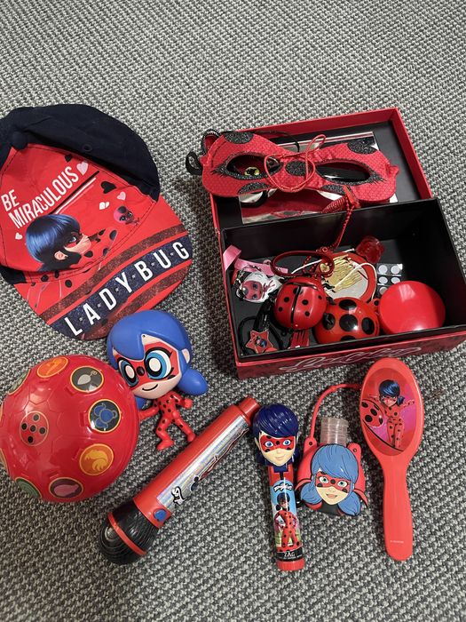 Скринька ladybug леді баг hasbro