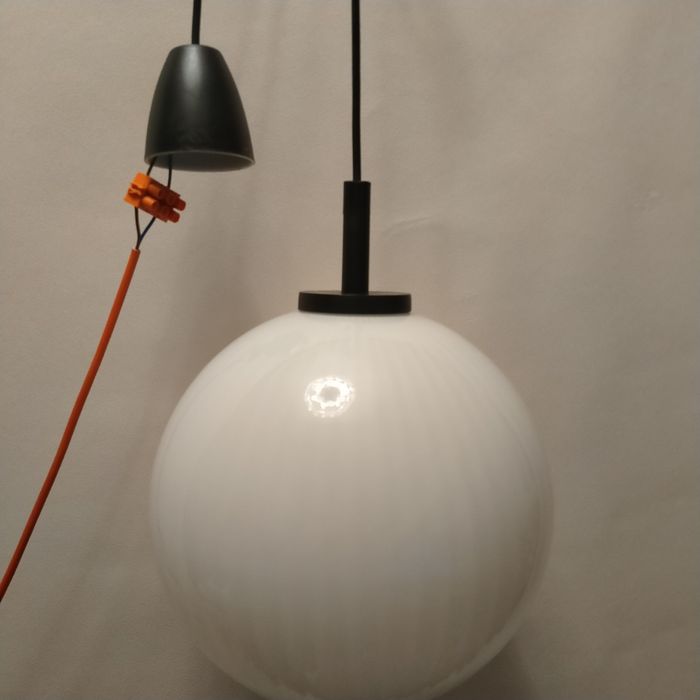 Lampa sufitowa duża biała kula Prl