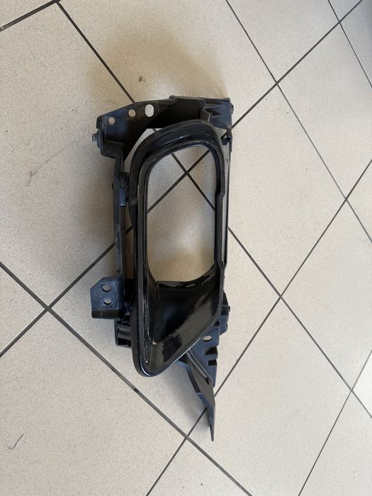 Насадка вихлопа права М G05