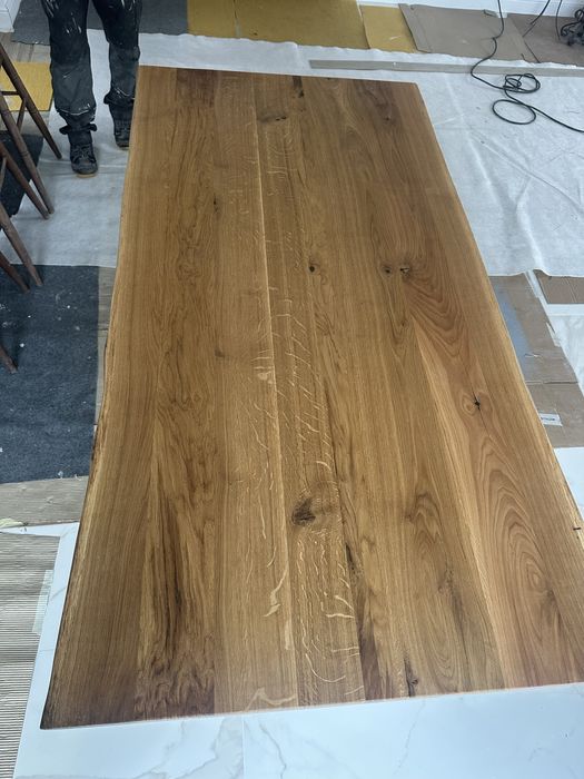 Stół dębowy nieregularny