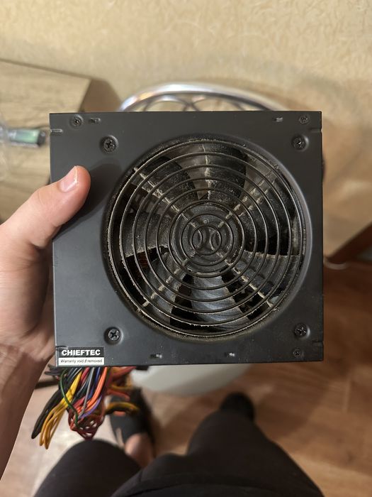 Блок пиания Chieftec 500w