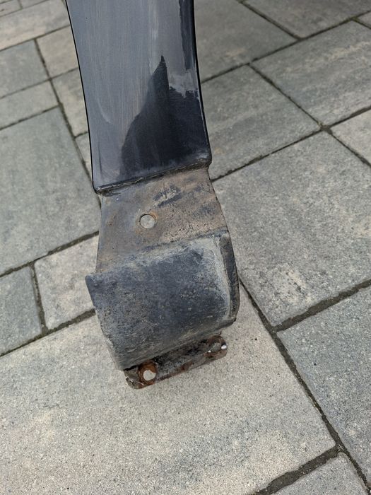 Audi a3 8l blotnik 96-98 przedni prawy czarny lz9u