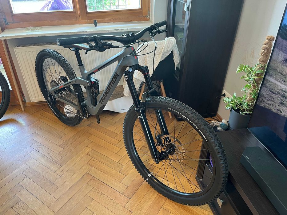 Transition Spire karbon rozmiar M, fv23%