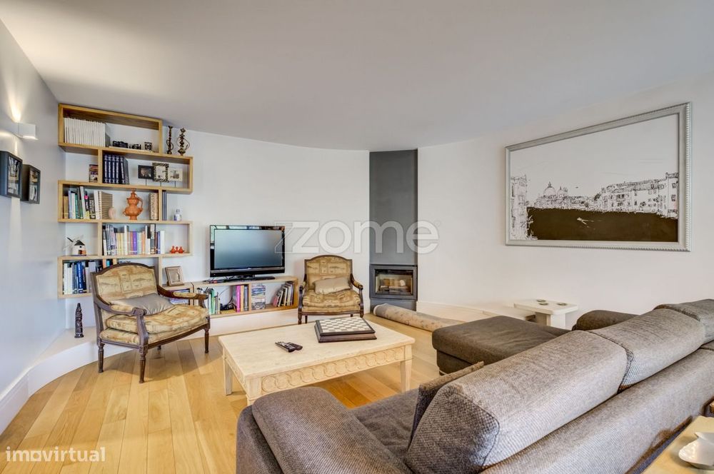 Apartamento T3 todo renovado c/garagem na Av. de Londres em Guimarães