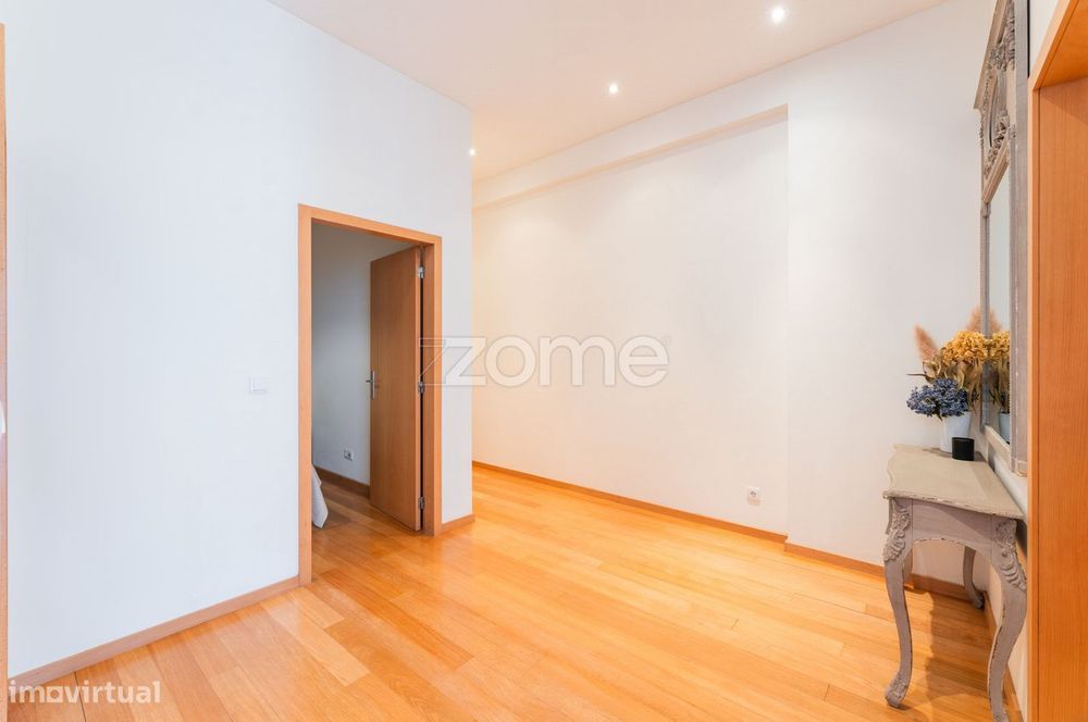 Apartamento T2+ 1 Duplex com Logradouro, Braga