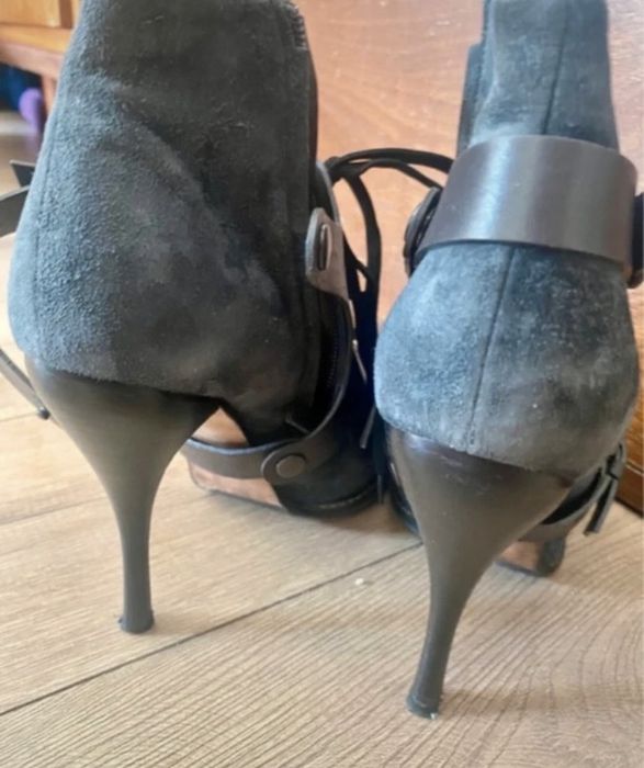 Skórzane  botki na wysokim obcasie Ballin r. 39,5