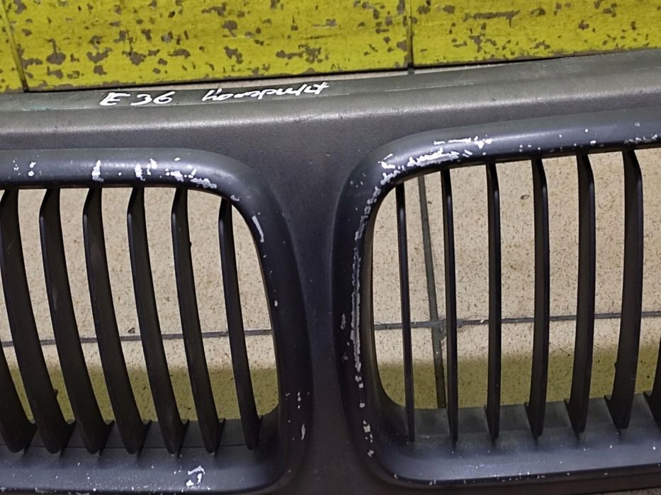 bmw e36 compact atrapa grill