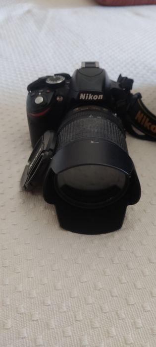 NIKON D3200 + lente 18-105