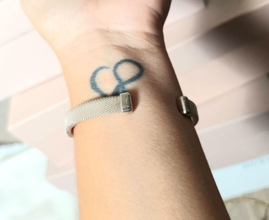 Aneis e pulseiras tous originais