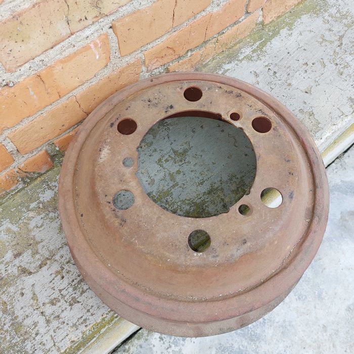 Продам Тормозной барабан ГАЗ 53 ,задний  новый.  СССР