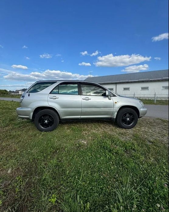 Автомобіль Lexus RX 300