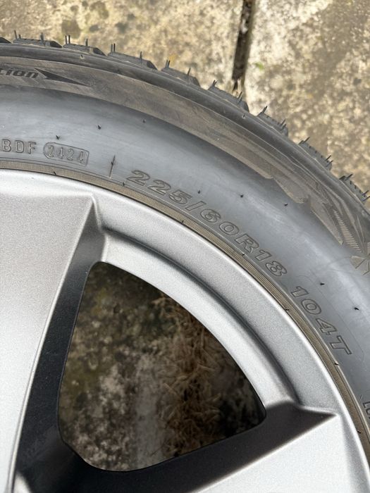 Зимові шини NEXEN WINGUARD win Spike 3 з дисками 225/60 R18