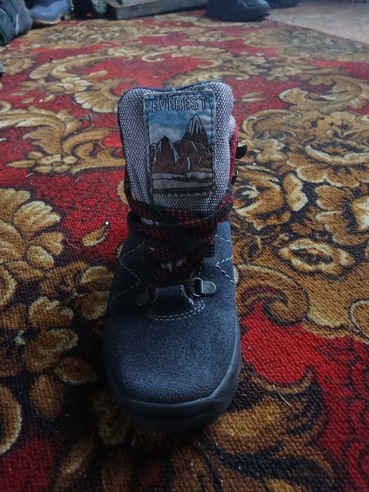 Чудові дитячі черевички