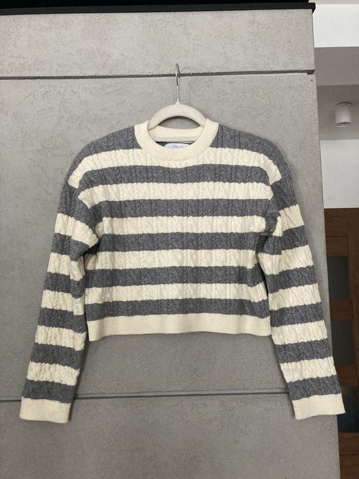 Sweter w paski zara warkocz