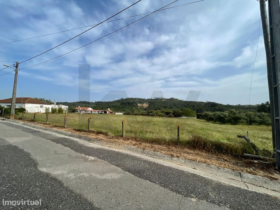Terreno Exclusivo em Arrouquelas: Onde o Seu Refúgio Ganha Vida — Arrouquelas, Santarém