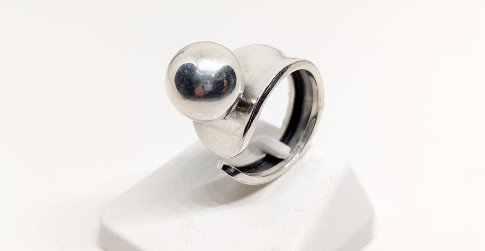 Pierścionek kulka rozmiar 18-19 srebro 925