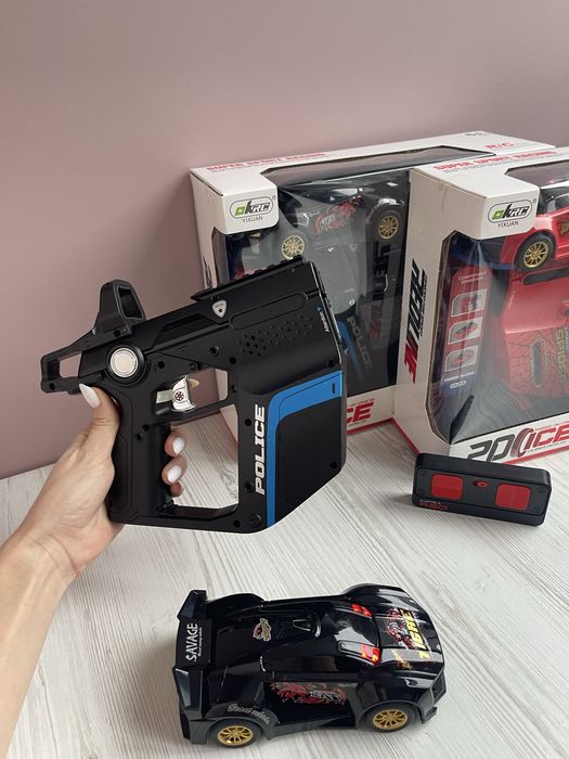 Машинка на радіоуправлінні