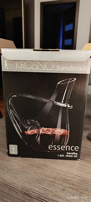Karafka do wina, nowa