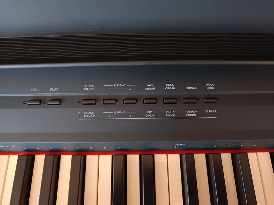 Sprzedam pianino cyfrowe Yamaha 105B