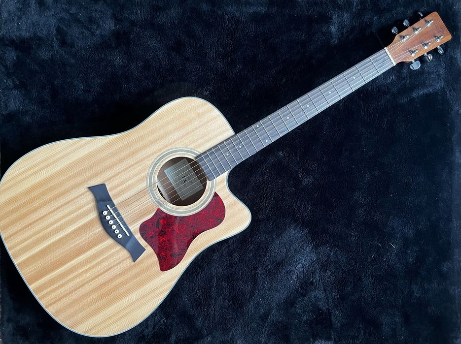 gitara akustyczna