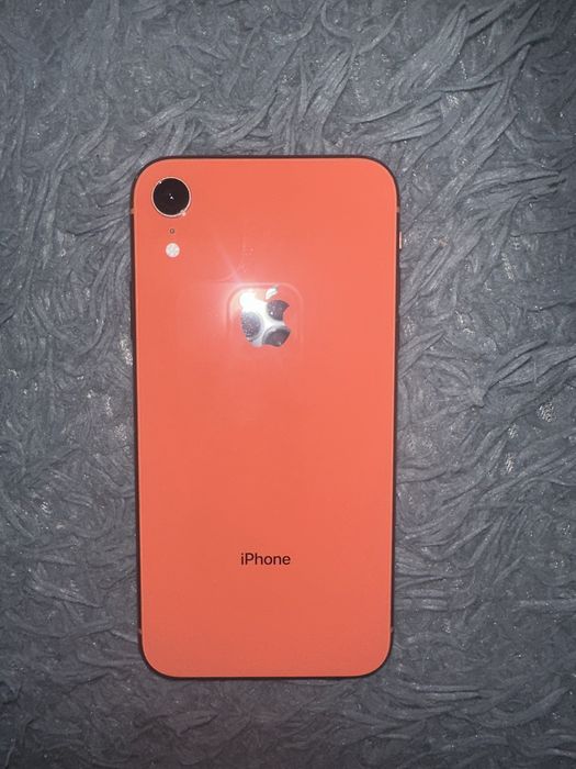 Продам IPhone Xr