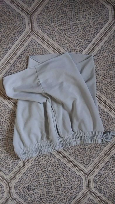 Męskie spodenki H&M roz.XL