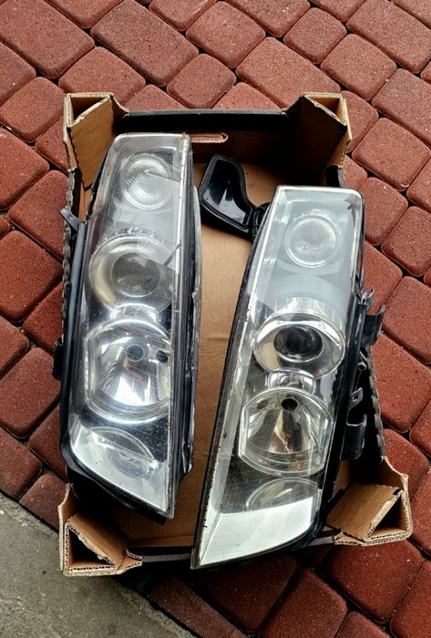 Lampy przednie audi a4 b6