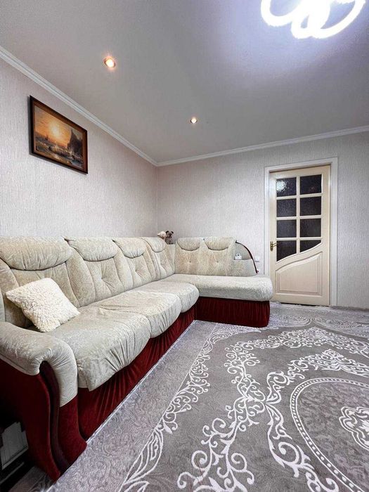 Продам 2-кімнатну квартиру в центрі міста — 54 м², меблі та техніка залишаються