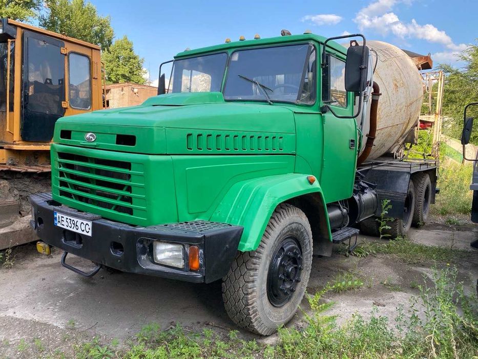 В продаже КрАЗ с бетоносмесителем (автобетоносмеситель / "миксер")