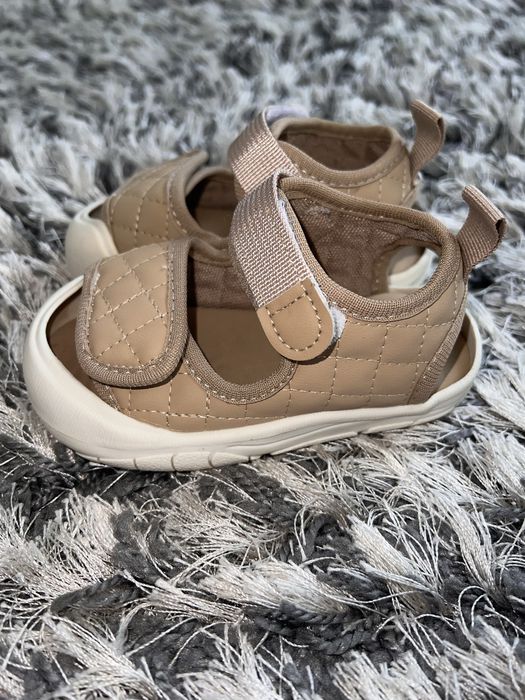 Босоніжки 22 розмір