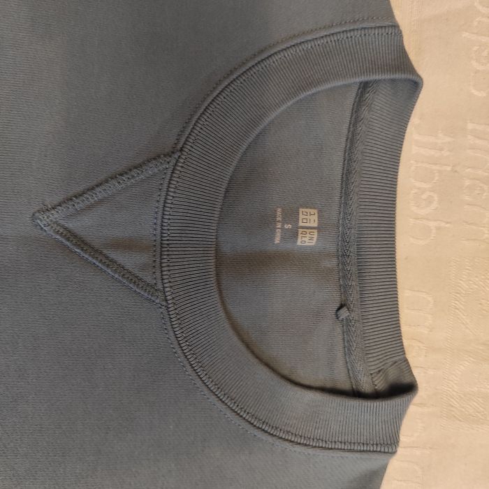 Новый свитшот Uniqlo р. S, реглан, свитер, худи