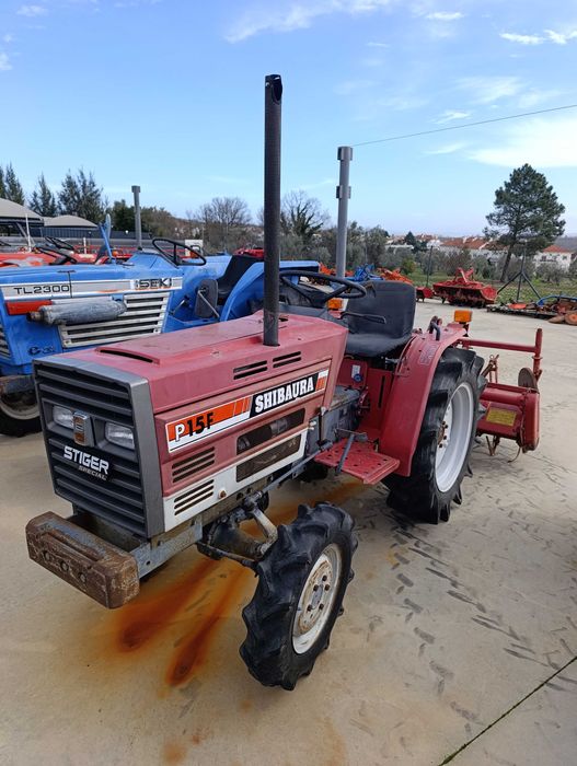 Shibaura p15f com frese 4x4