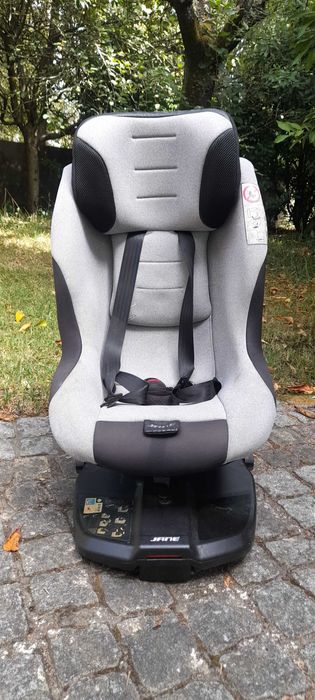 Cadeira de Auto Gravity de Jané com isofix
